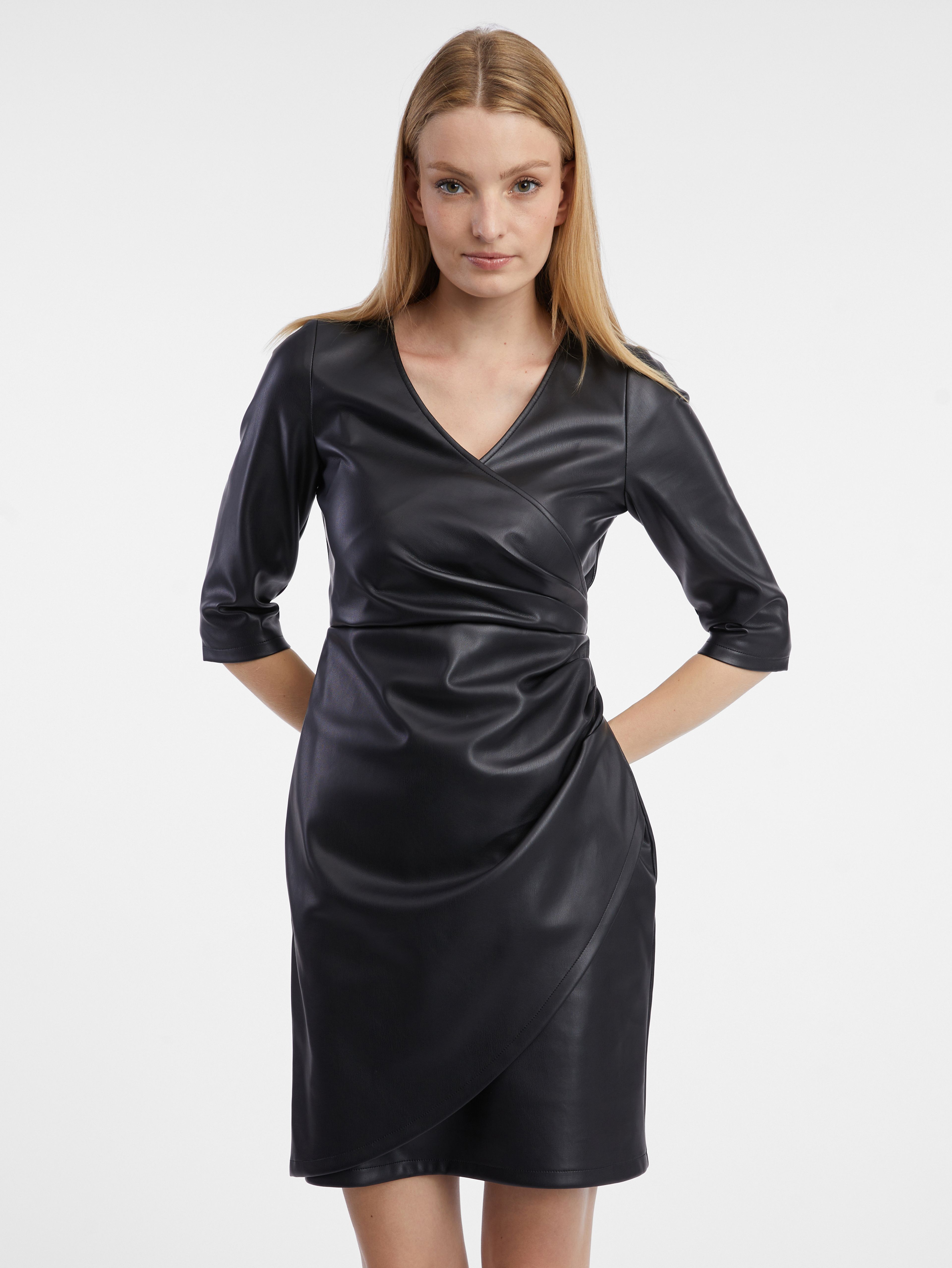 Černé dámské koženkové šaty ORSAY
