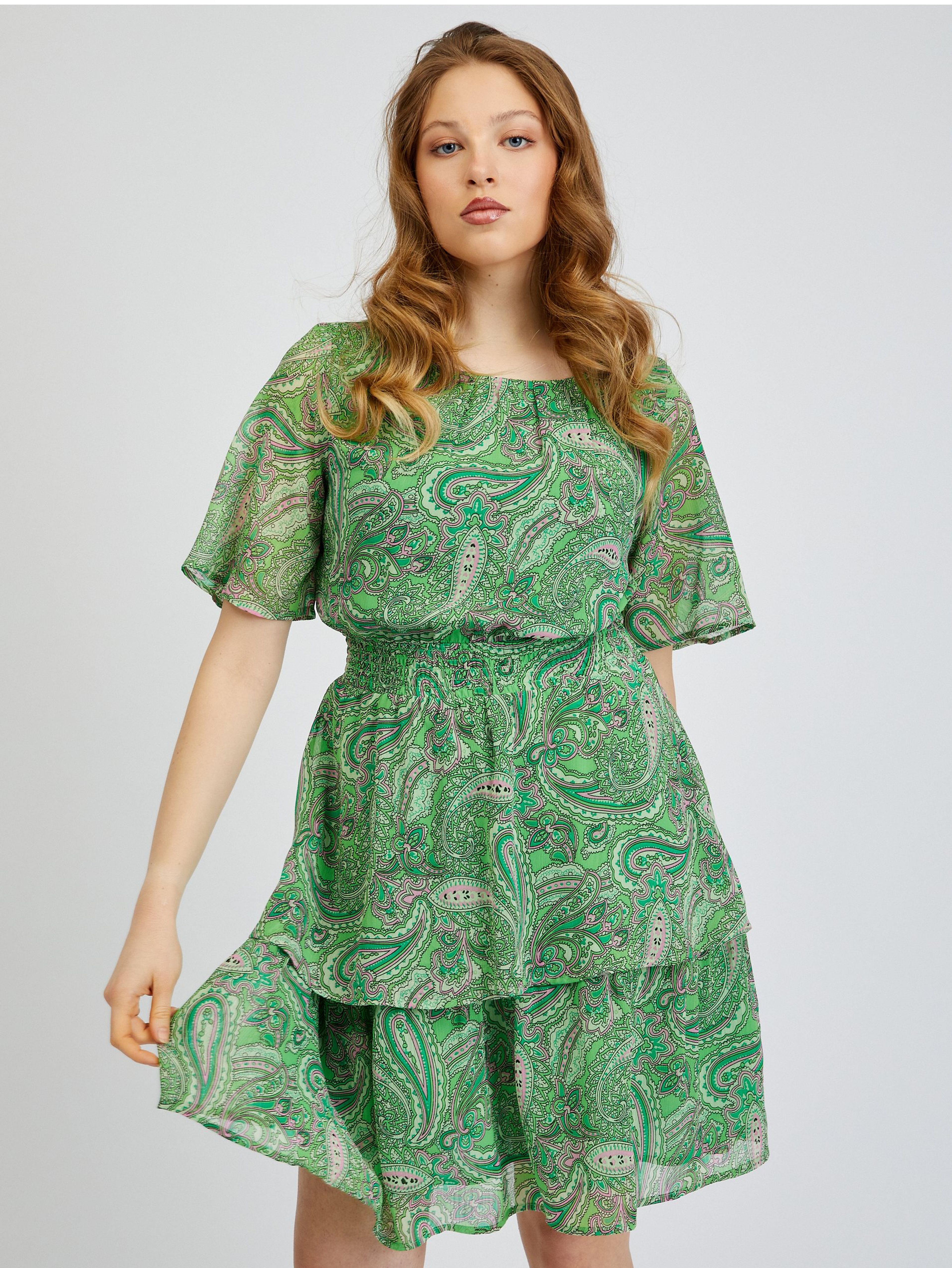 Zielona sukienka damska wzorzysta ORSAY
