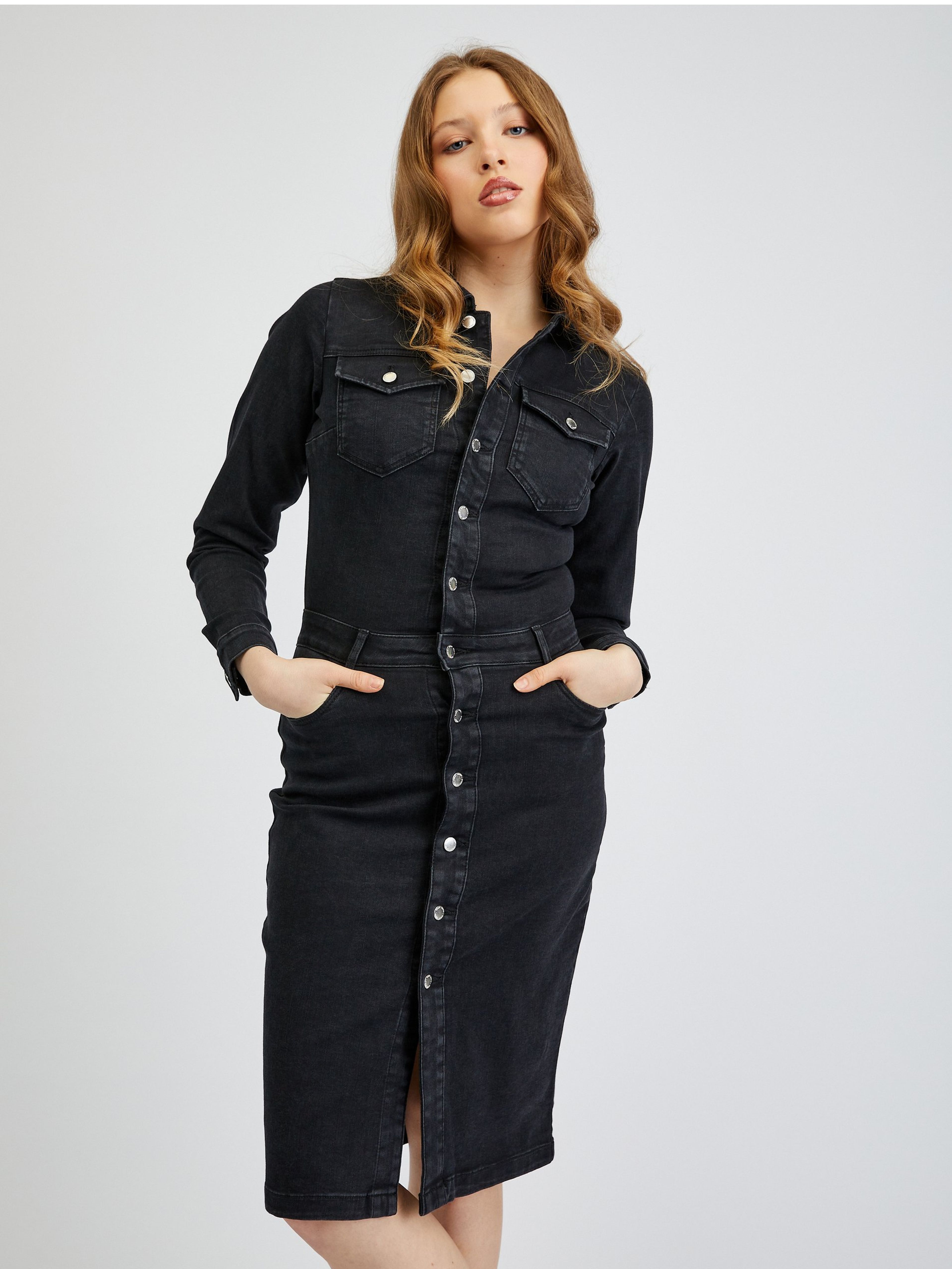 Černé dámské džínové šaty ORSAY