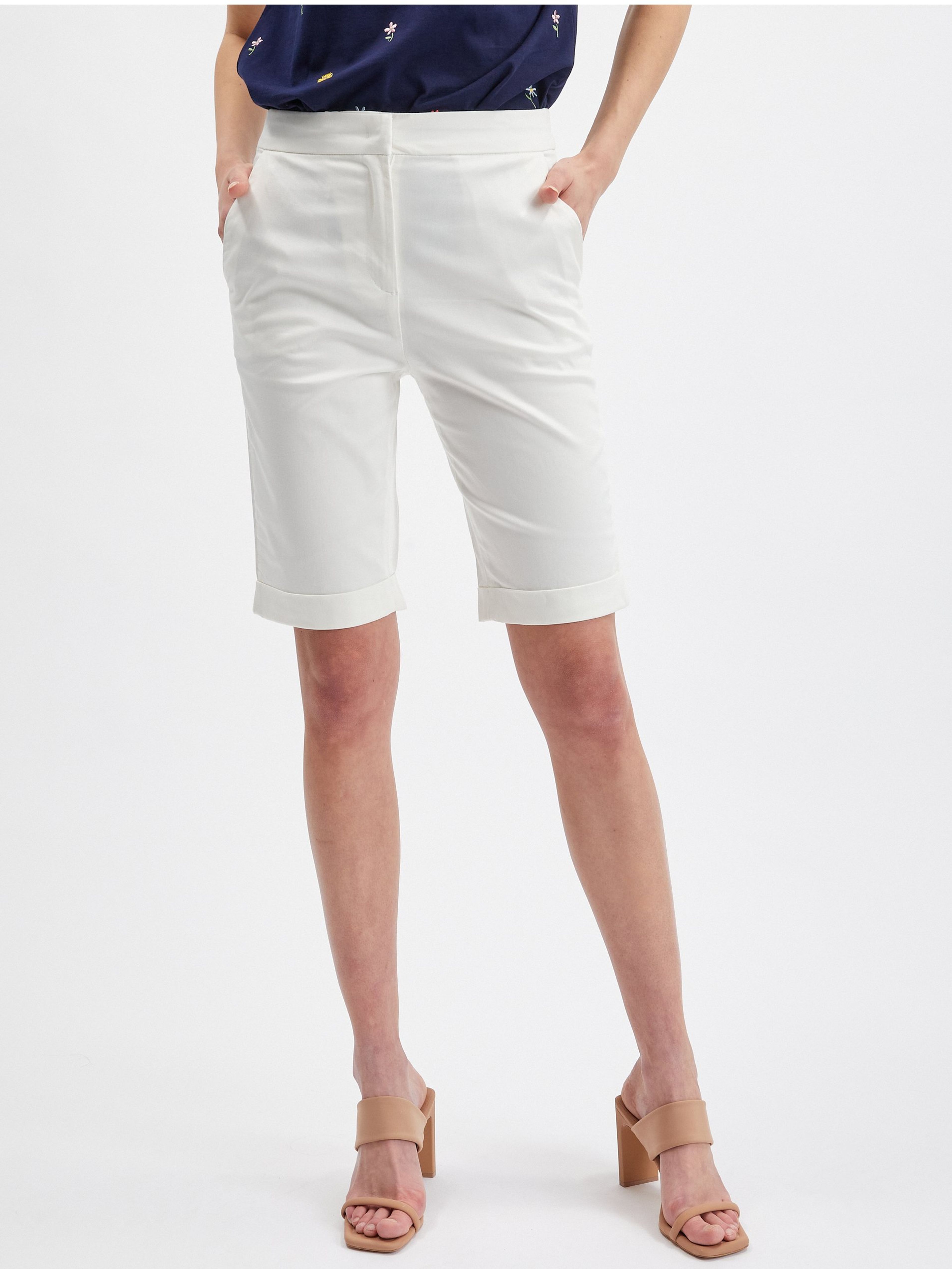 Biele dámske krátke nohavice ORSAY