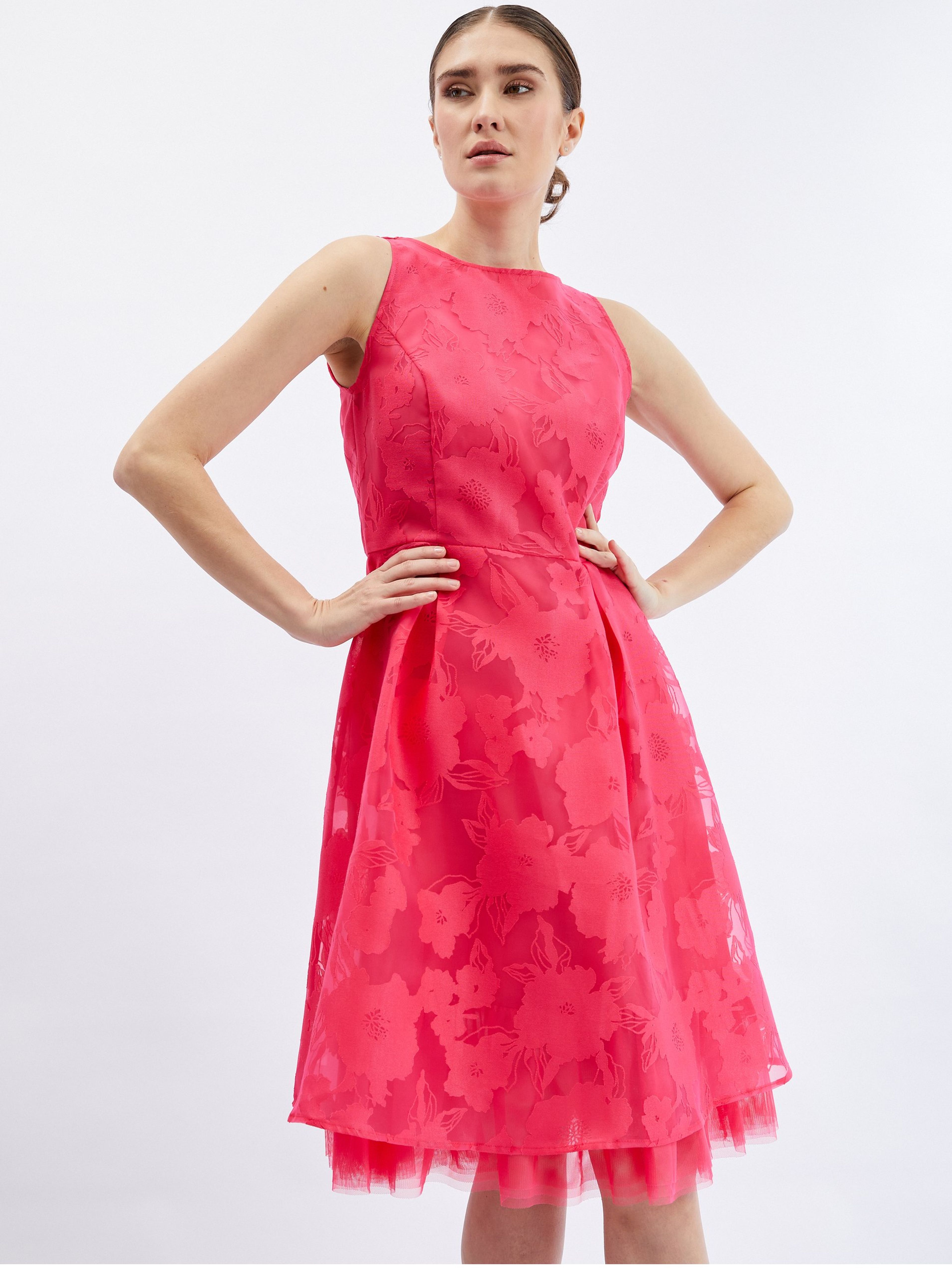 Dunkelrosa Damenkleid mit dekorativen Details ORSAY