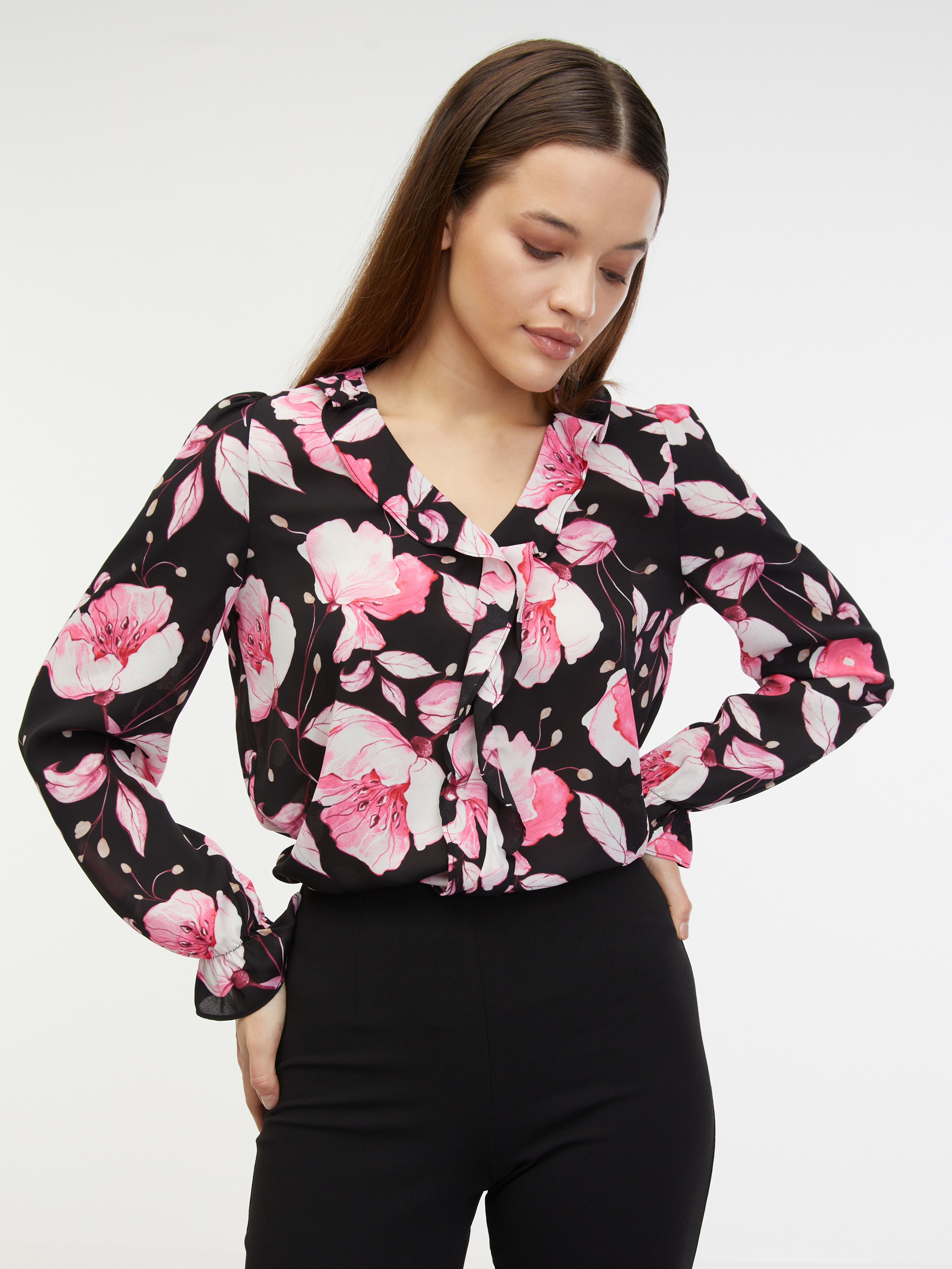 Różowo-czarna damska bluzka w kwiaty ORSAY