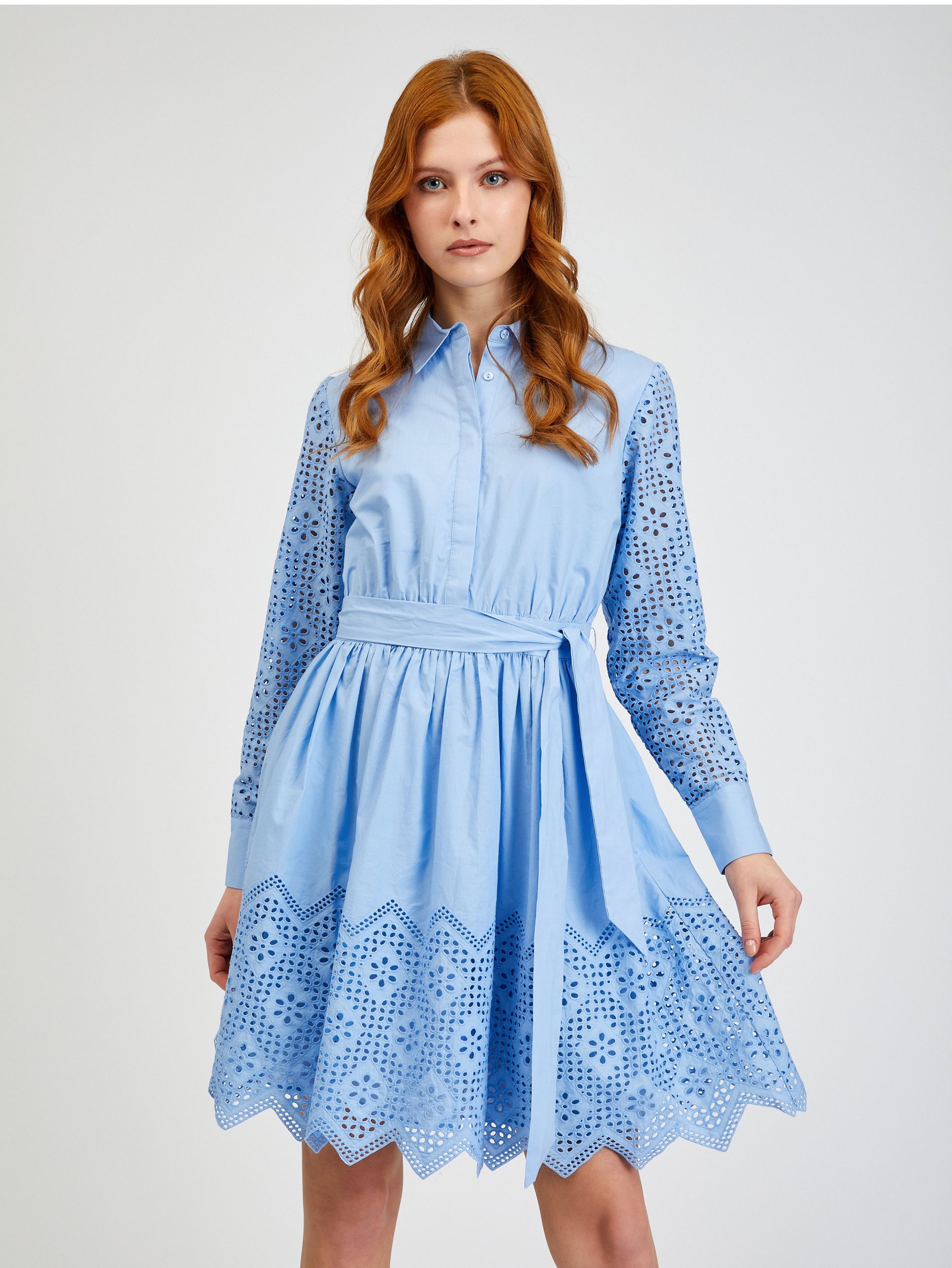 Modré dámske perforované košeľové šaty so zaväzovaním ORSAY