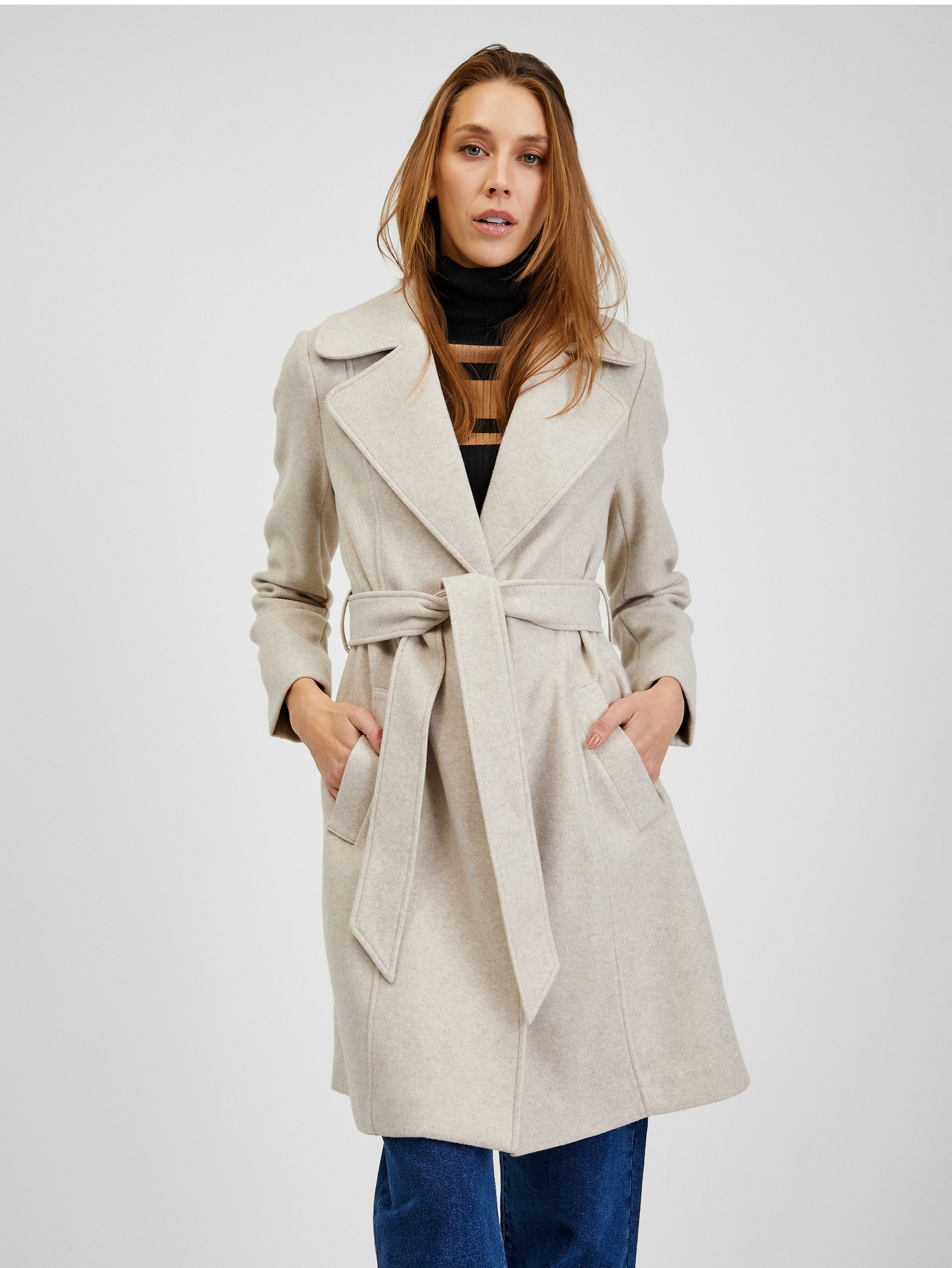 Béžový dámsky zimný kabát s opaskom ORSAY