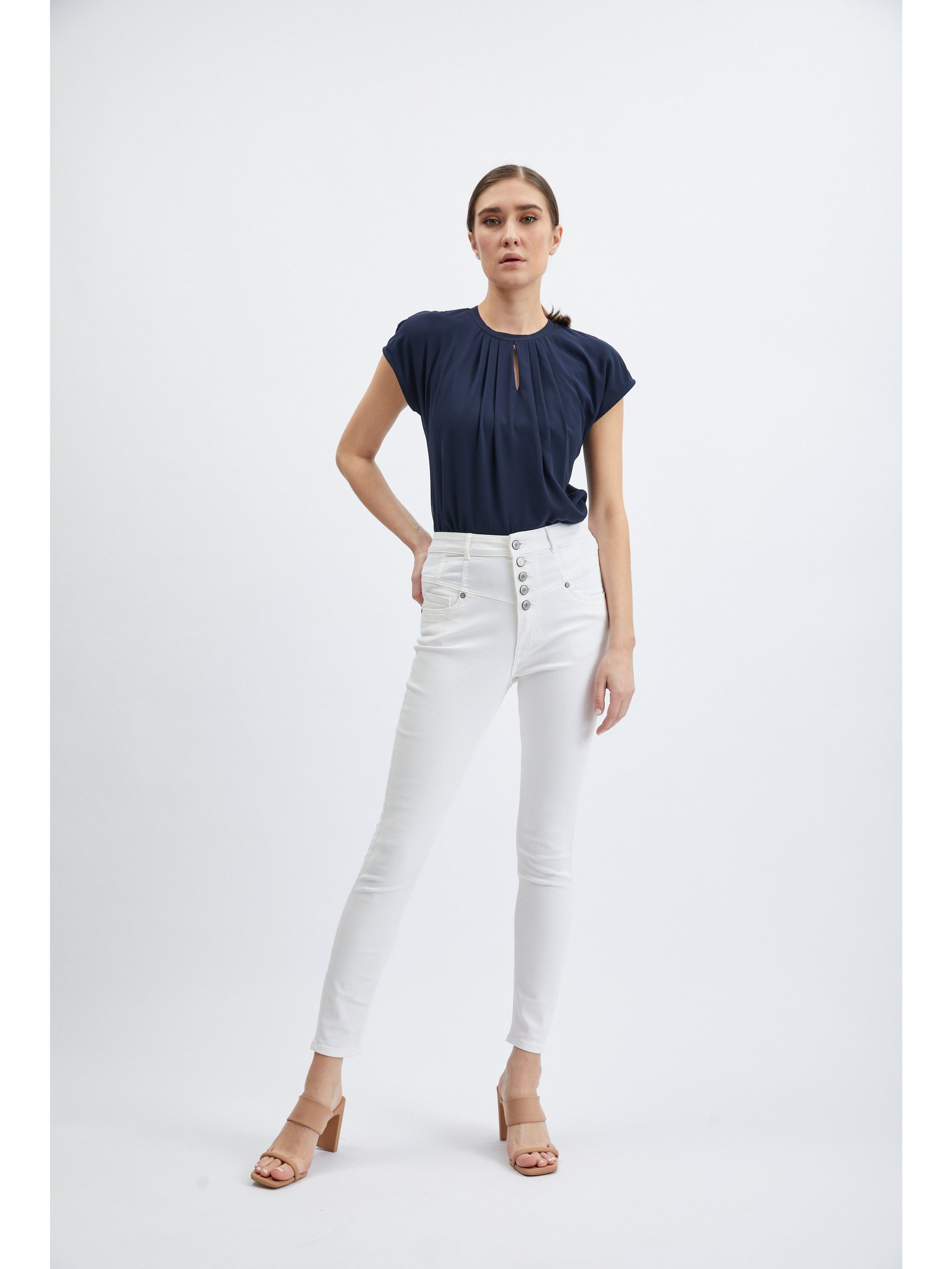 Białe damskie skinny fit jeansy ORSAY