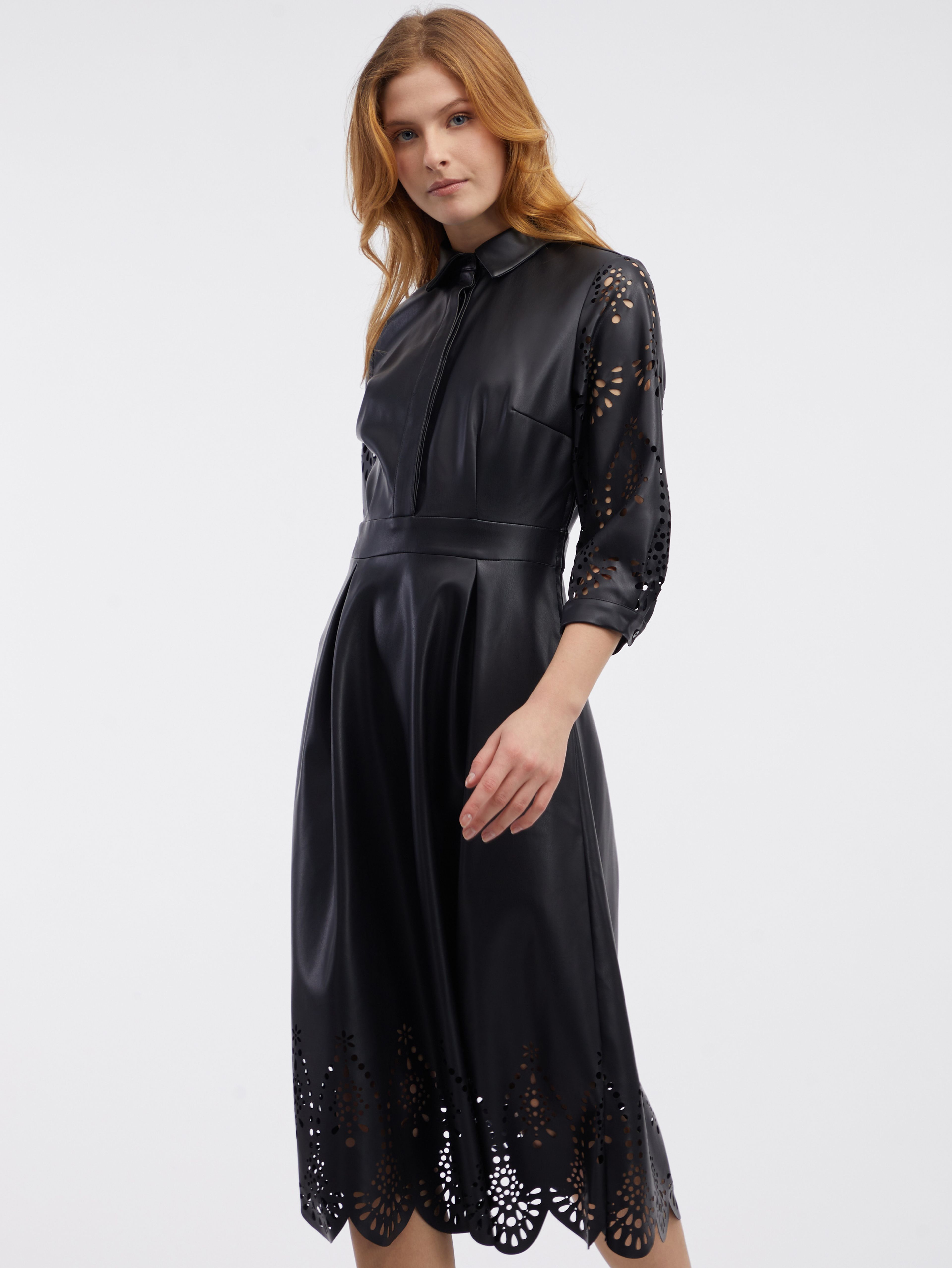 Černé dámské koženkové šaty ORSAY